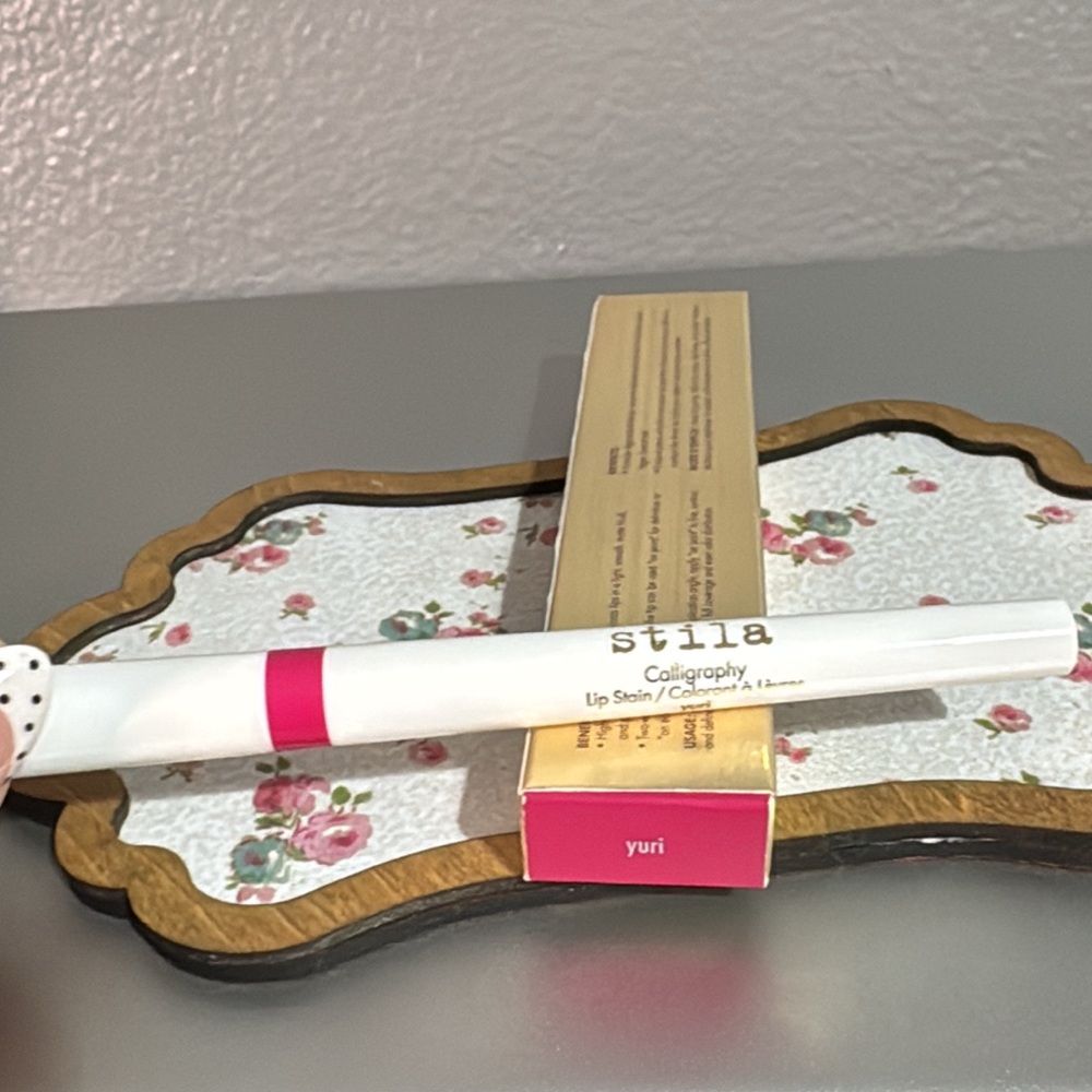 Stila Calligraphy Lip Stain Yuri NEW